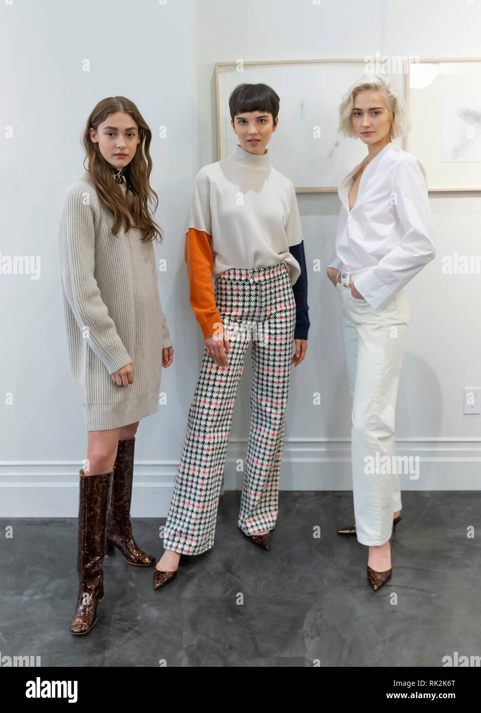 New York, NY - 7 de febrero de 2019: modelo muestra ropa para mujer BLDWN  Otoño/Invierno 2019 Presentación en Roll & Hill gallery Fotografía de stock  - Alamy