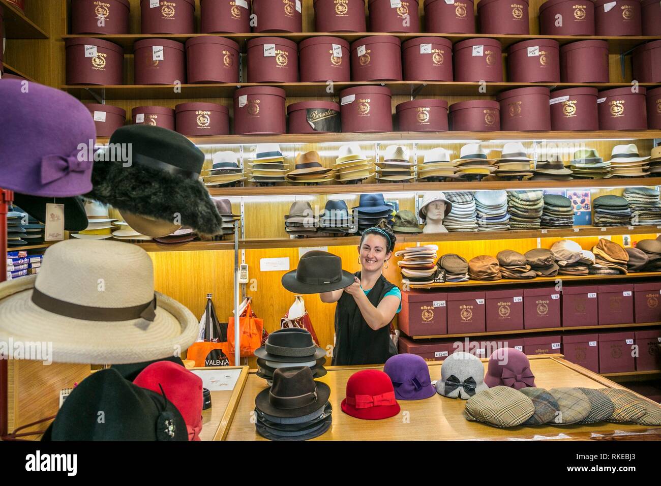 Sombreros Albero, Almacenar sombreros. Valencia. Comunidad Valenciana.  España Fotografía de stock - Alamy