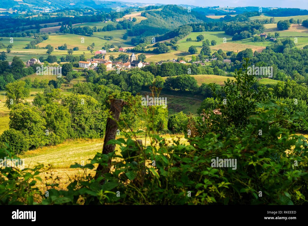 Francia, Auvergne, Cantal, aldea de Leyhnac Foto de stock