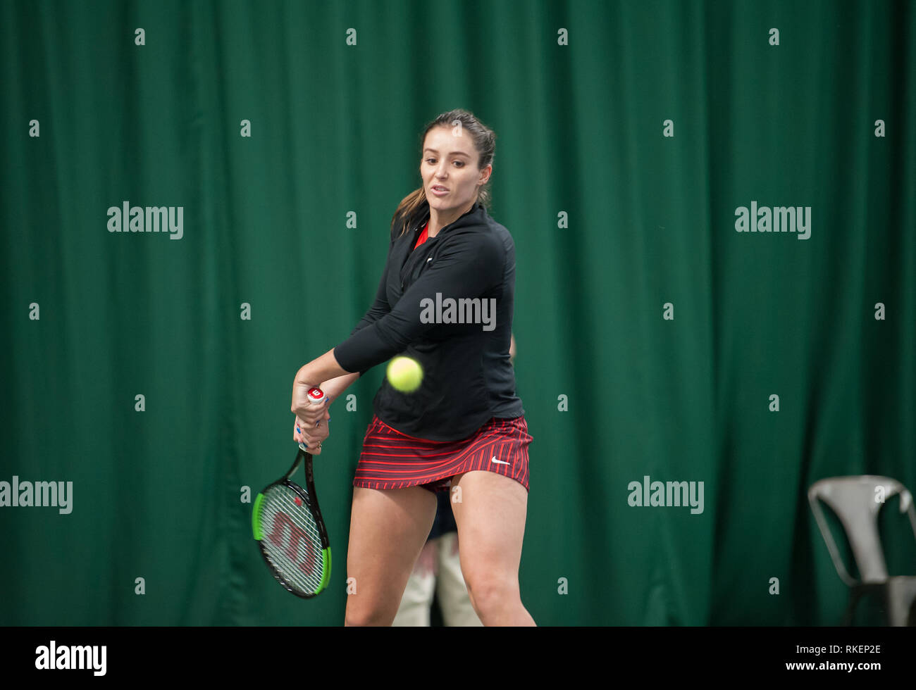 Shrewsbury, Shropshire, RU . El 11 de febrero, 2019. Laura Robson (en la foto) recibió un comodín para característica en las eliminatorias de los $60,000 en el caso de la Shrewsbury Club el lunes 11 de febrero de 2019. Playng Jessica PIERI desde Italia Crédito: Richard Dawson/Alamy Live News Foto de stock