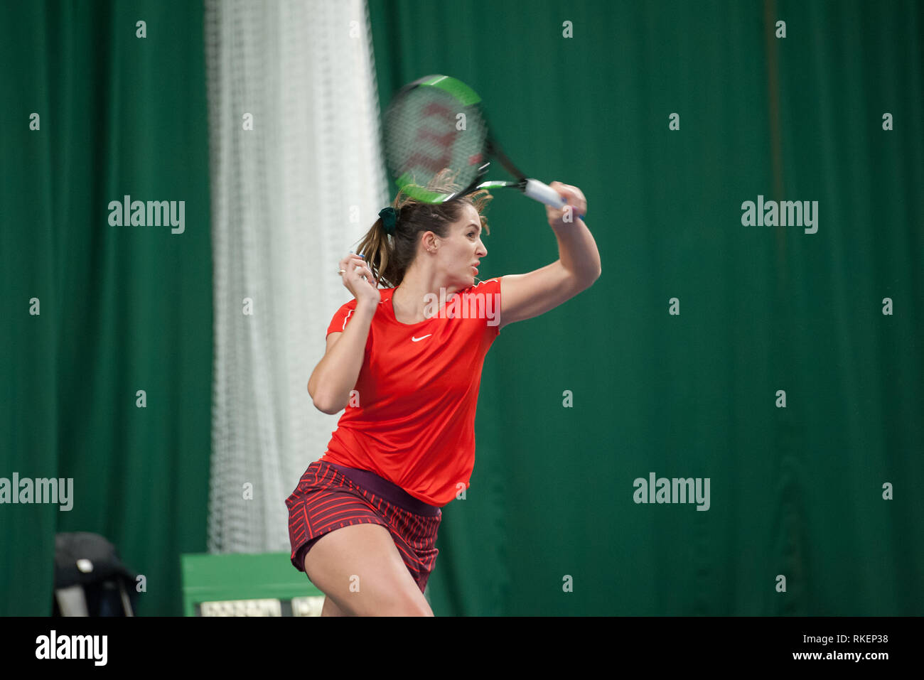 Shrewsbury, Shropshire, RU . El 11 de febrero, 2019. Laura Robson (en la foto) recibió un comodín para característica en las eliminatorias de los $60,000 en el caso de la Shrewsbury Club el lunes 11 de febrero de 2019. Playng Jessica PIERI desde Italia Crédito: Richard Dawson/Alamy Live News Foto de stock