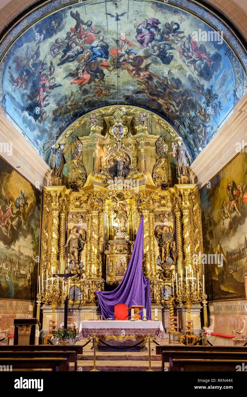 Retablo mayor, Iglesia de San Miguel, siglo XIV-siglo XVII, Palma, Mallorca,  Islas Baleares, España Fotografía de stock - Alamy