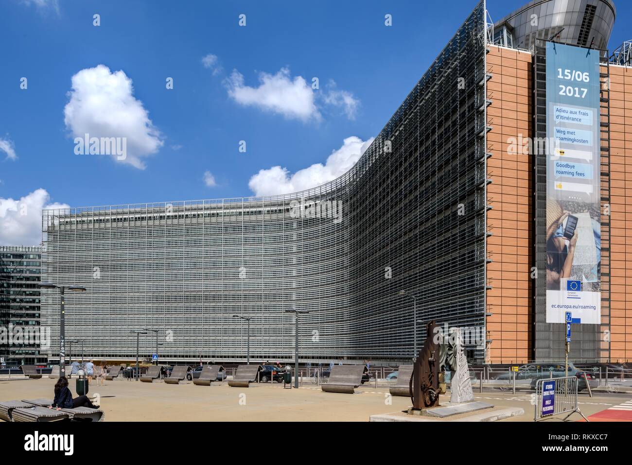 Brüssel, Europaviertel, Europäische Kommission, Berlaymont-Gebäude Das 1963 bis 1967 erbaute Berlaymont-Gebäude en Brüssel ist der Sitz der Europäisch Foto de stock