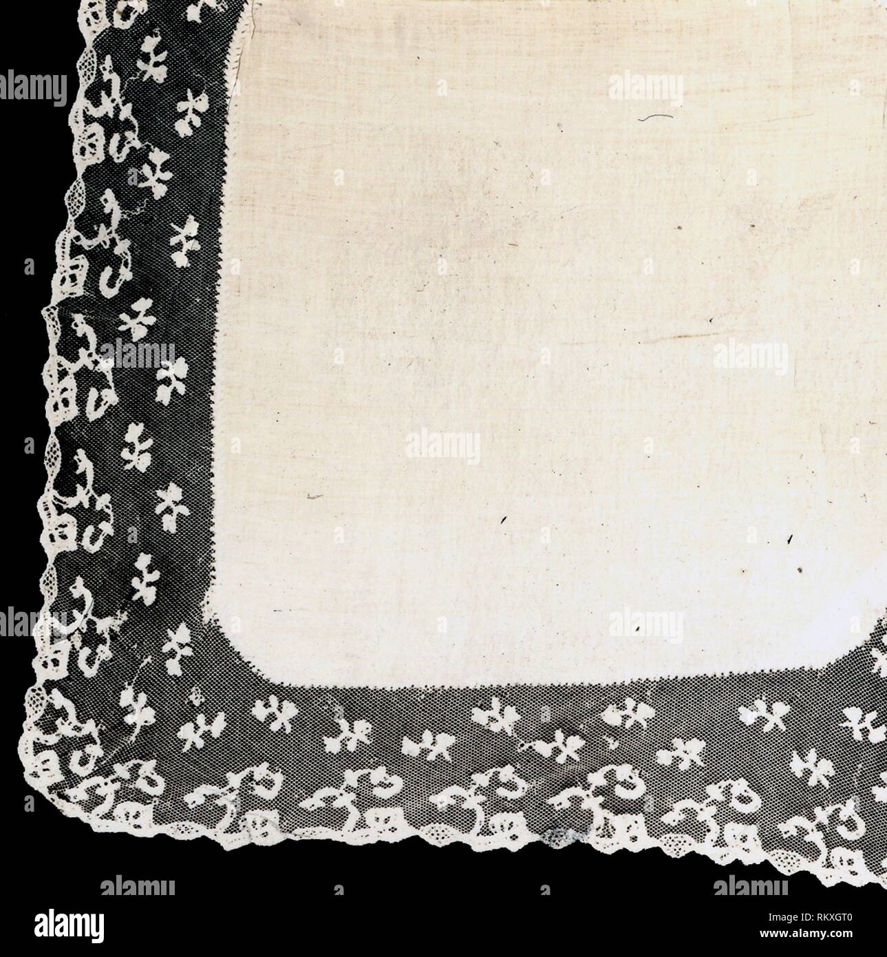 Pañuelo - 1850/75 - Probablemente Bélgica - Origen: Bélgica, Fecha:  1850-1875, Medio: Ropa de cama, de ligamento tafetán; bordado en acolchada  acolchada y nublado Fotografía de stock - Alamy