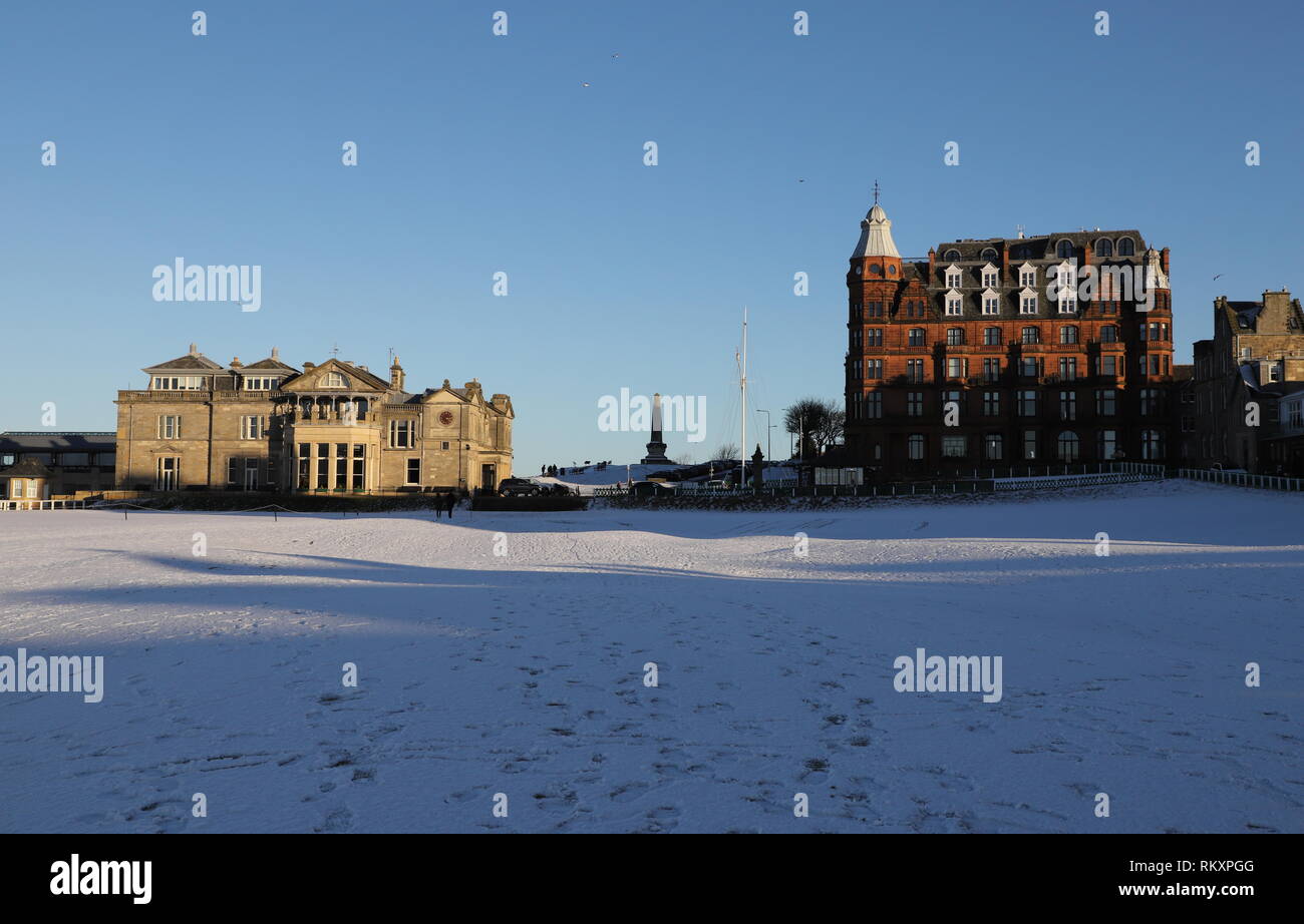 Royal y antiguas Clubhouse y Hamilton grand luxury apartments St Andrews Fife Escocia Febrero 2019 Foto de stock