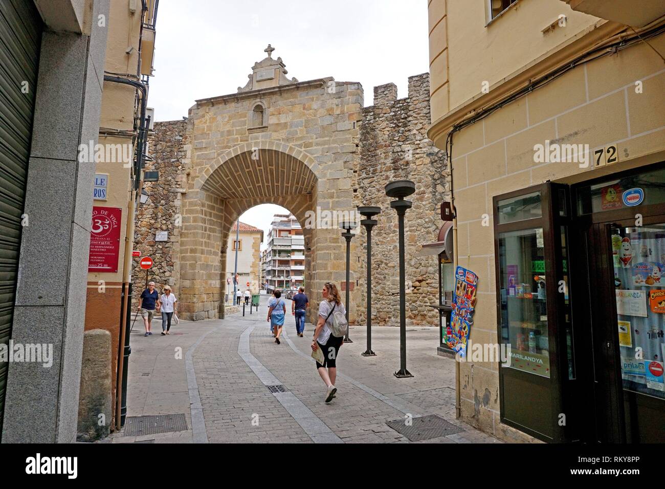 La Puerta del Sol. Plasencia, Cáceres, Extremadura, España, Europa  Fotografía de stock - Alamy