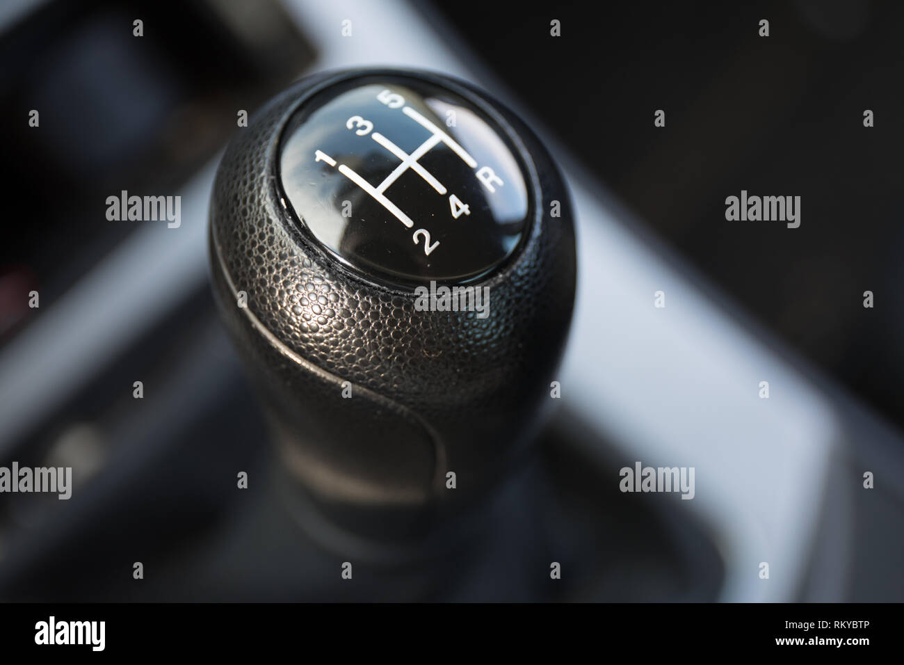 Caja de cambios de 5 velocidades fotografías e imágenes de alta resolución  - Alamy