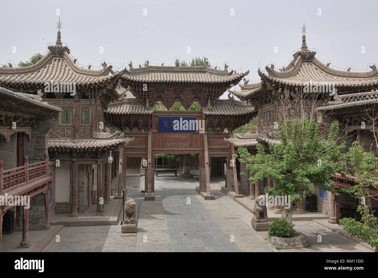 El Gremio de Shanxi en Dafo templo, que data de 1100, Zhangye, Gansu, China. Foto de stock