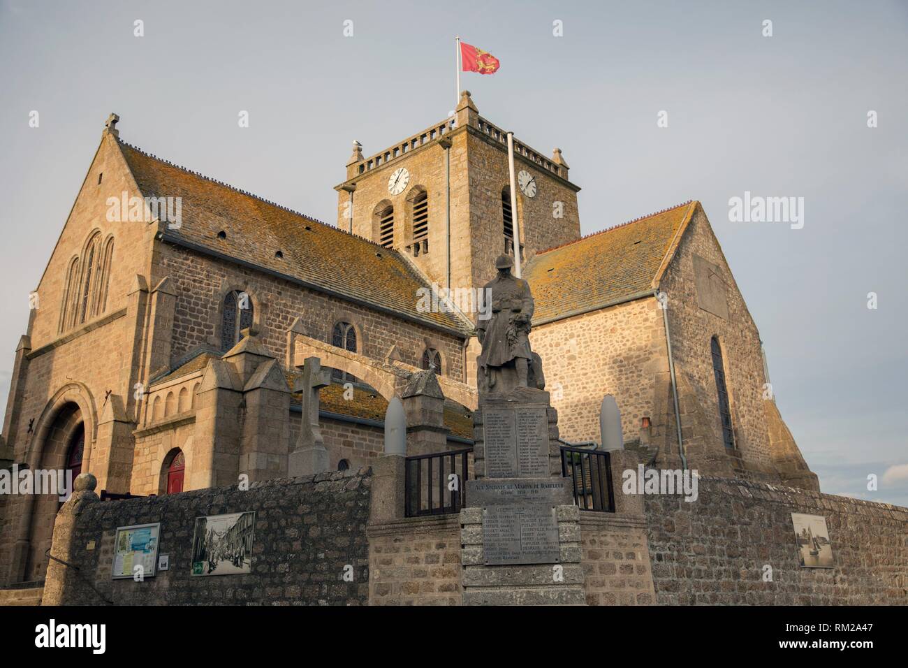 Saint-Nicolas church, Barfleur, Normandía, Francia Foto de stock
