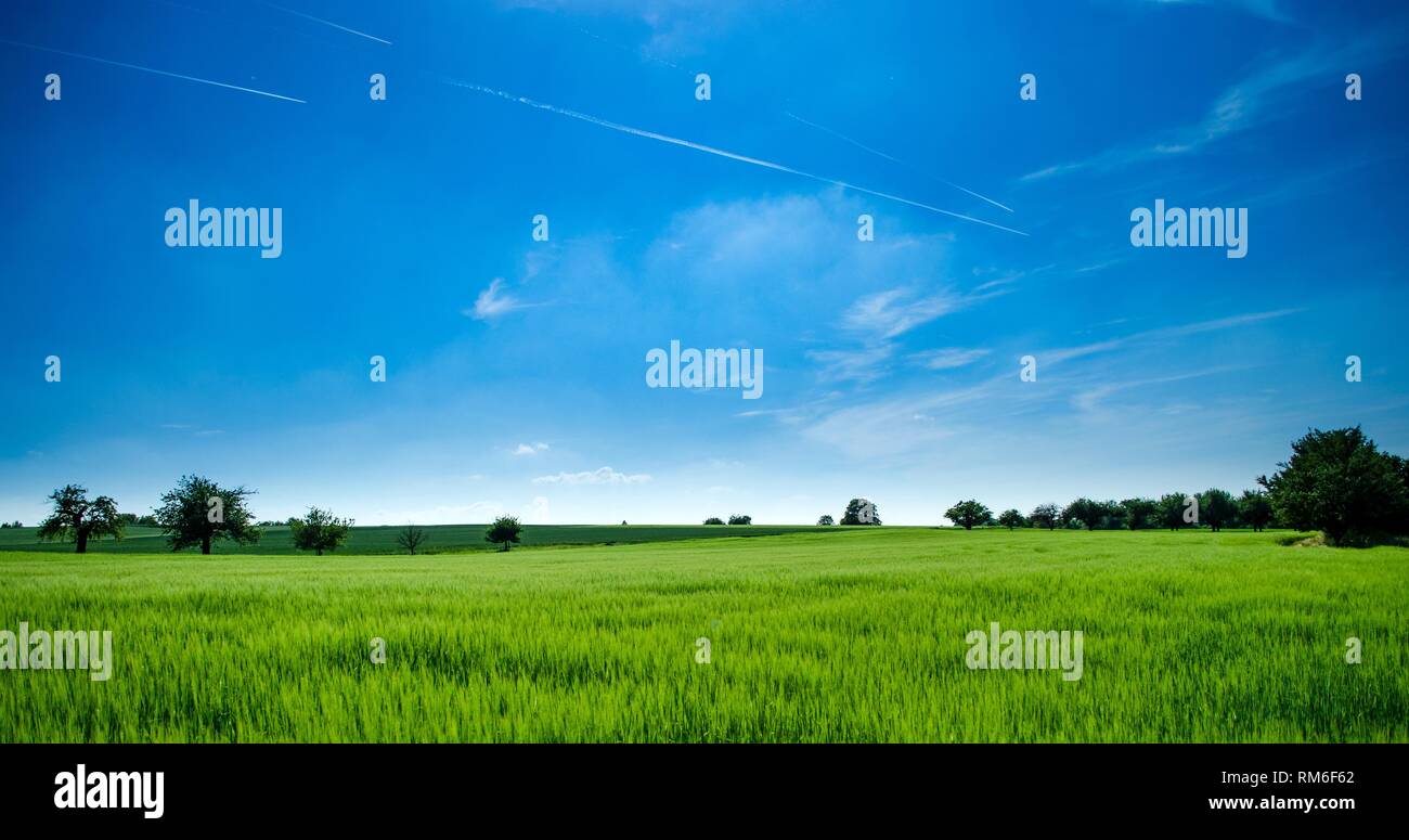 Agricultura móvil fondo de pantalla fotografías e imágenes de alta  resolución - Alamy