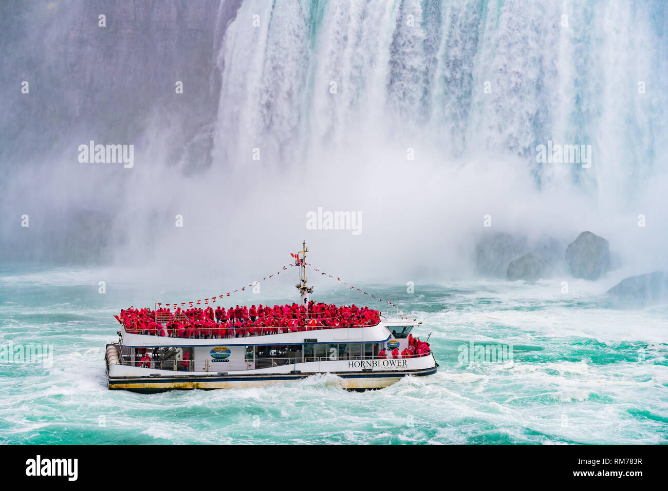 Toronto, 29 SEP: Cerca de la hermosa caída de herradura con nave cercana en Septiembre 29, 2018 en Toronto, Canadá Foto de stock