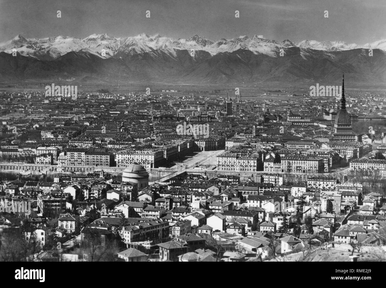 Panorama, Turín, Piamonte, Italia 1957 Foto de stock