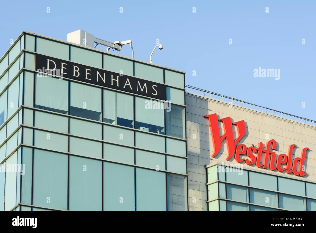 Almacenes Debenhams en Westfield London - un centro comercial en la ciudad blanca en el distrito londinense de Hammersmith y Fulham, Londres, Reino Unido. Foto de stock