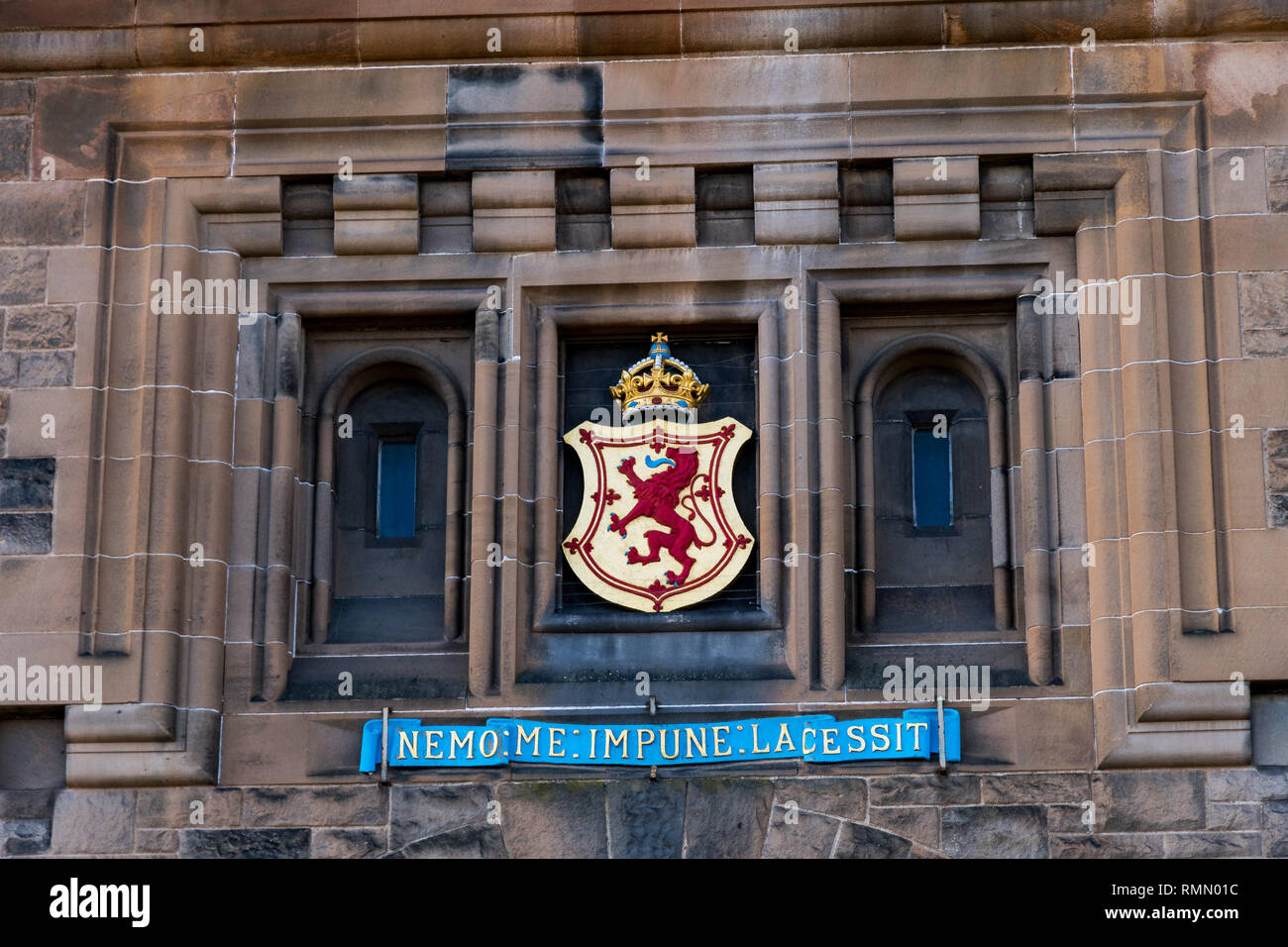 Puerta de entrada al Castillo de Edimburgo. Foto de stock