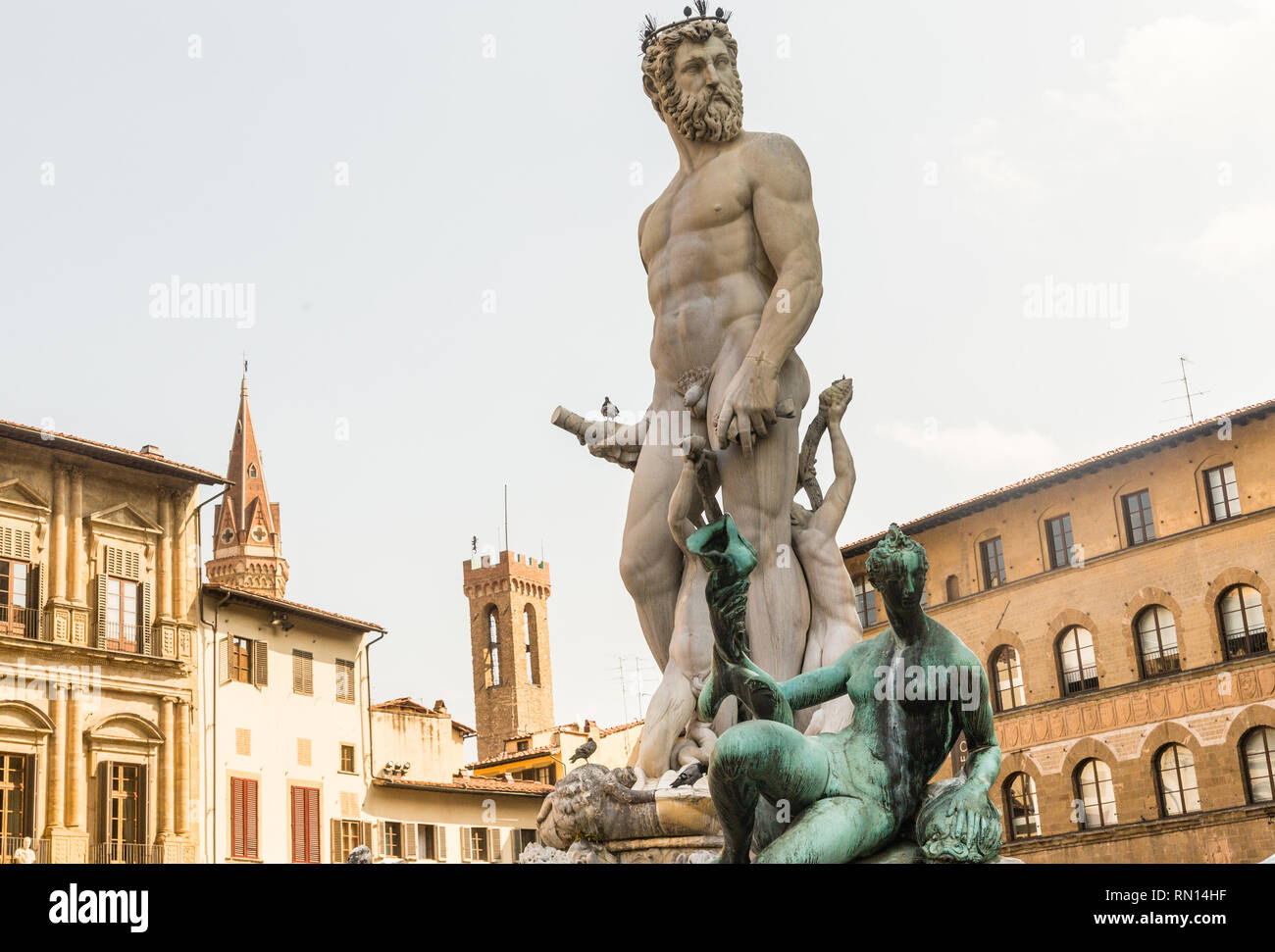 La famosa fuente de Neptuno en la Piazza della Signoria en Florencia, Italia. Foto de stock