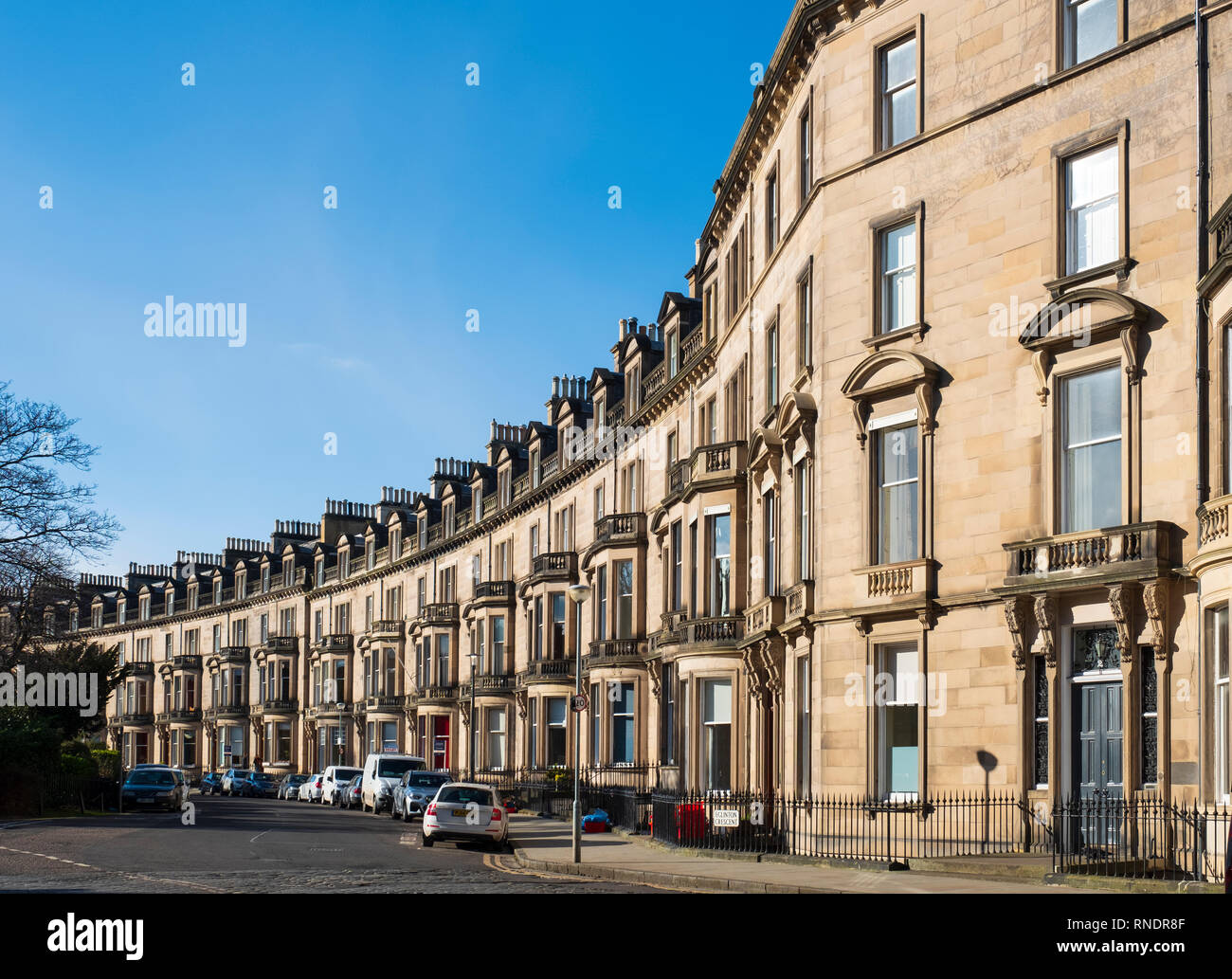 Casas adosadas en Eglinton Crescent en el West End de Edimburgo, Escocia, Reino Unido Foto de stock