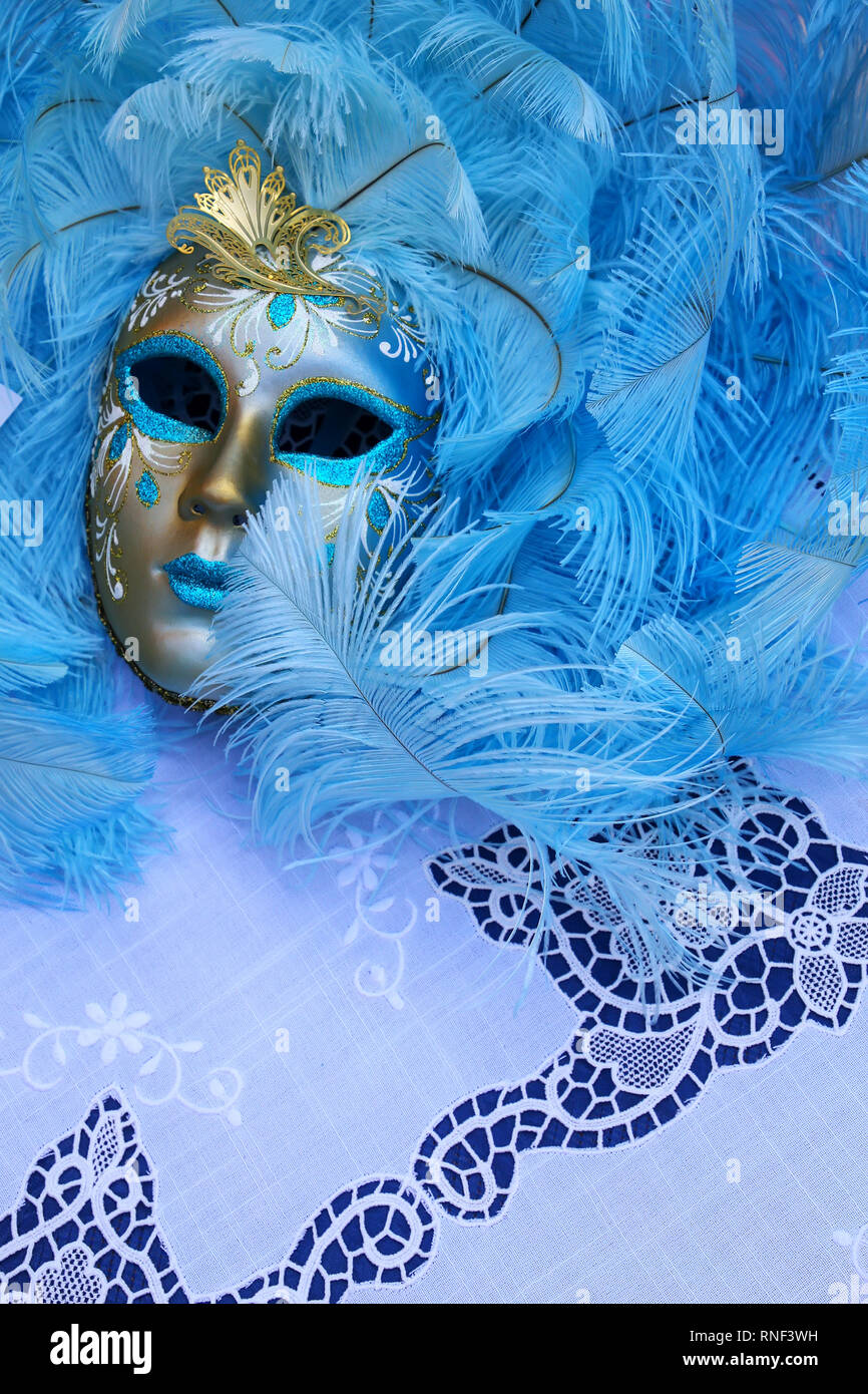 Máscara Veneciana En Tonalidades Azules, En Venecia, Italia, Europa Imagen  de archivo editorial - Imagen de italiano, fotos: 87594059