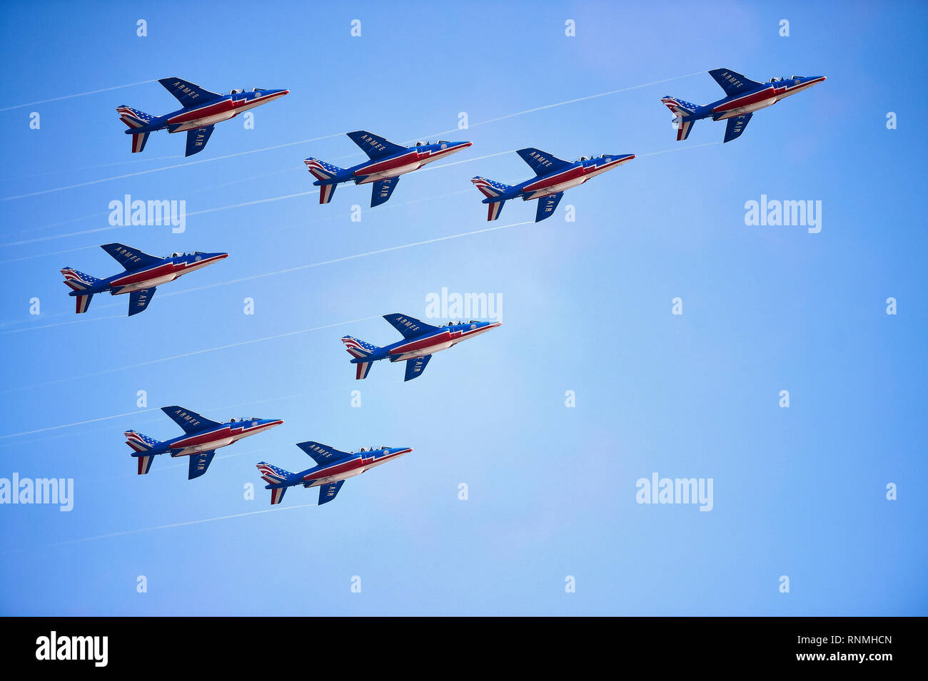 Tolón (sureste de Francia): los vuelos de entrenamiento de la "Patrulla de Francia", precision acrobático equipo de demostración para la Fuerza Aérea francesa. Dassaul Foto de stock