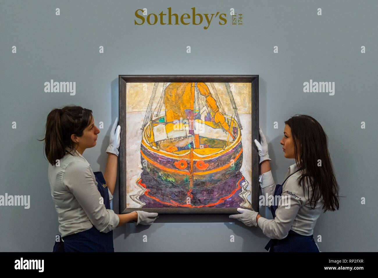 Londres, Reino Unido. 20 Feb, 2019. Triestiner Fischerboot 1912, de Egon Schiele, est £6-8m - una vista previa aahead del impresionista, moderno y surrealista de ventas de Arte en Sotheby's New Bond Street, Londres. Crédito: Guy Bell/Alamy Live News Foto de stock