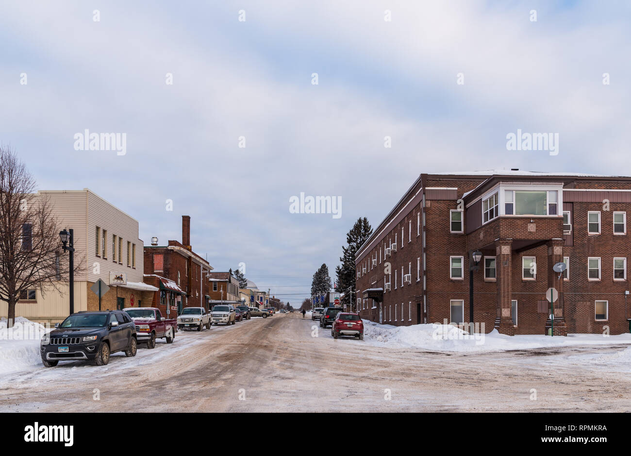 Calles cubiertas de nieve de Two Harbors, Minnesota, USA. Foto de stock