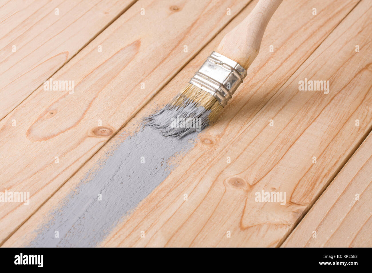 Pintura de brocha de madera color gris Fotografía de stock - Alamy