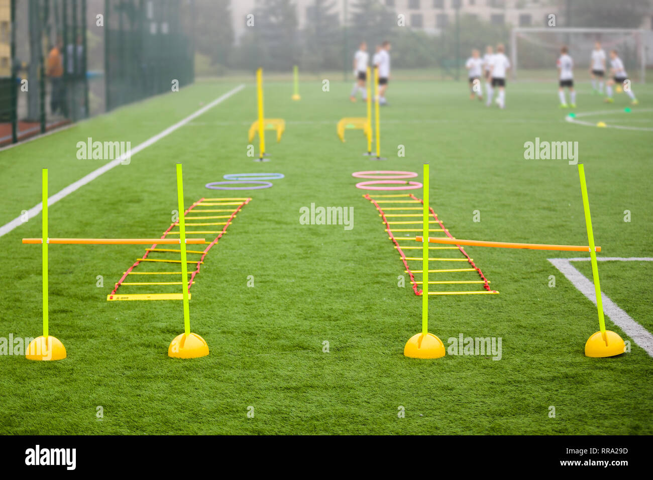 Football Training Equipment Fotos E Imagenes De Stock Alamy Football Training Equipment Fotos E Imagenes De Stock Alamy