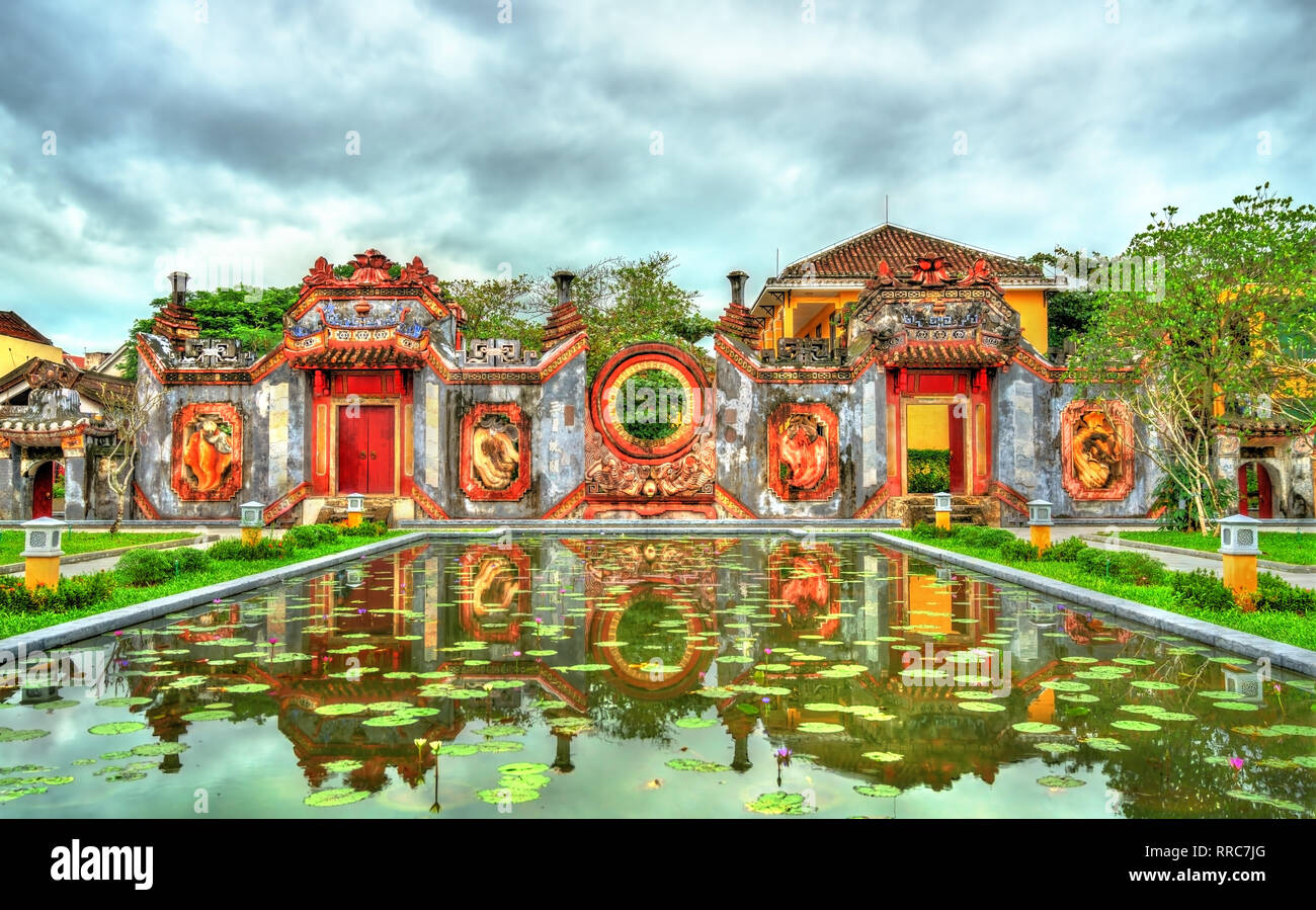 Tam Quan Ba Mu templo en Hoi An, Vietnam Foto de stock