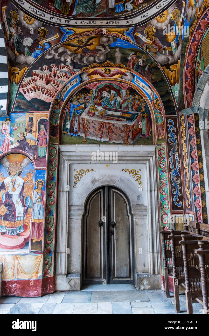 Christian pinturas murales, el Monasterio de Rila, Patrimonio Mundial de la UNESCO, las montañas de Rila, Bulgaria, Europa Foto de stock
