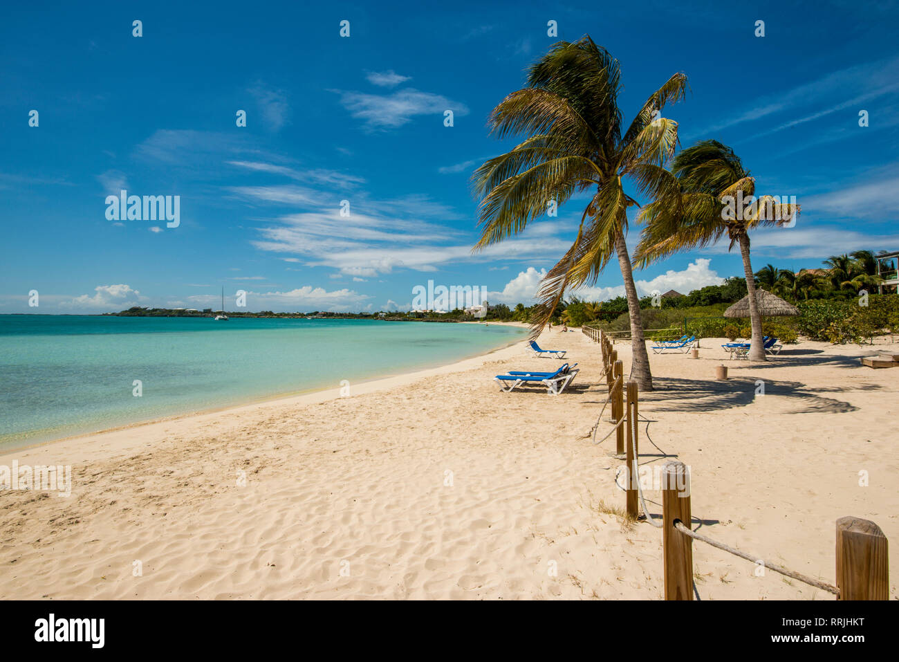 La playa de la Bahía de níspero, Providenciales, Islas Turcas y Caicos, Antillas, América Central Foto de stock