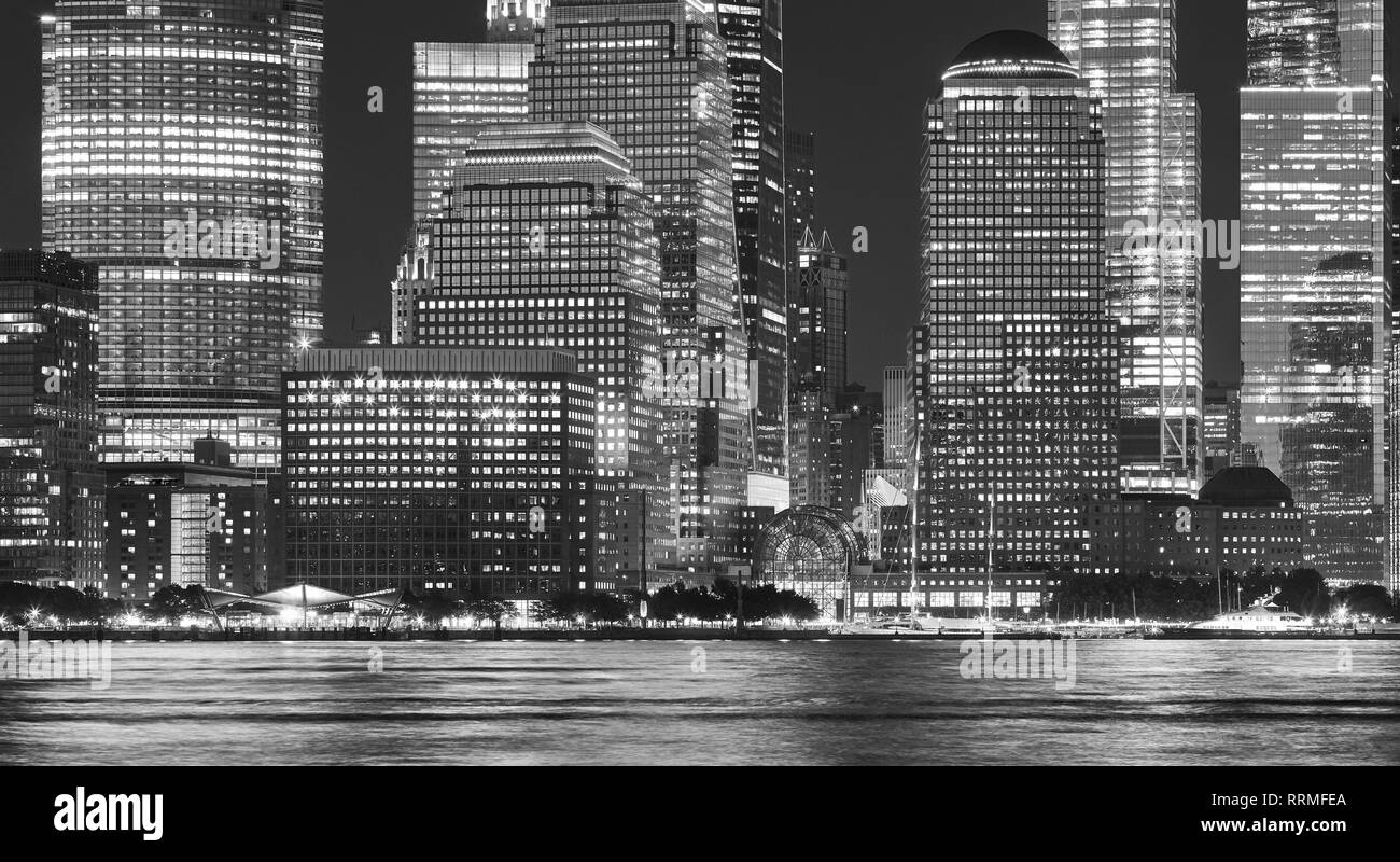 Por la noche paseo marítimo de Manhattan, Nueva York, Estados Unidos. Foto de stock