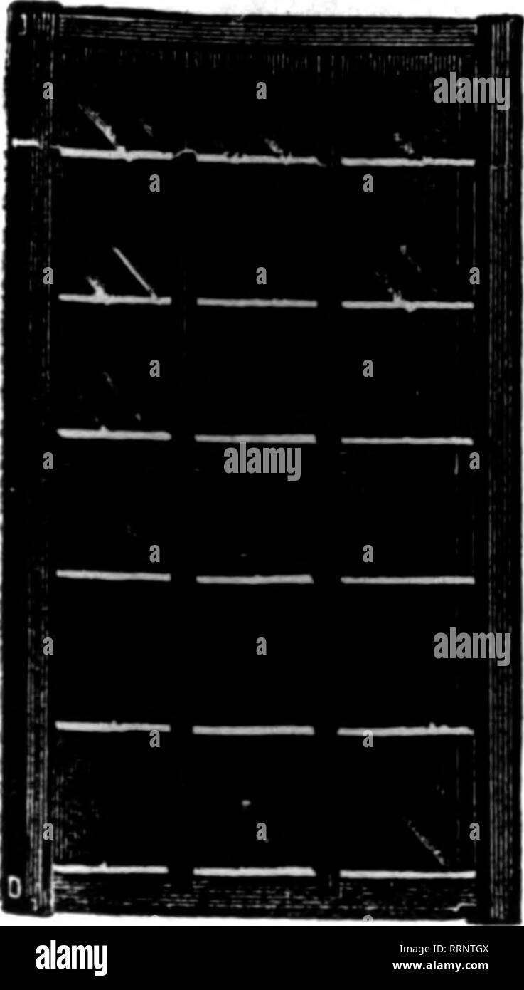 Galón de pintura Imágenes de stock en blanco y negro - Alamy