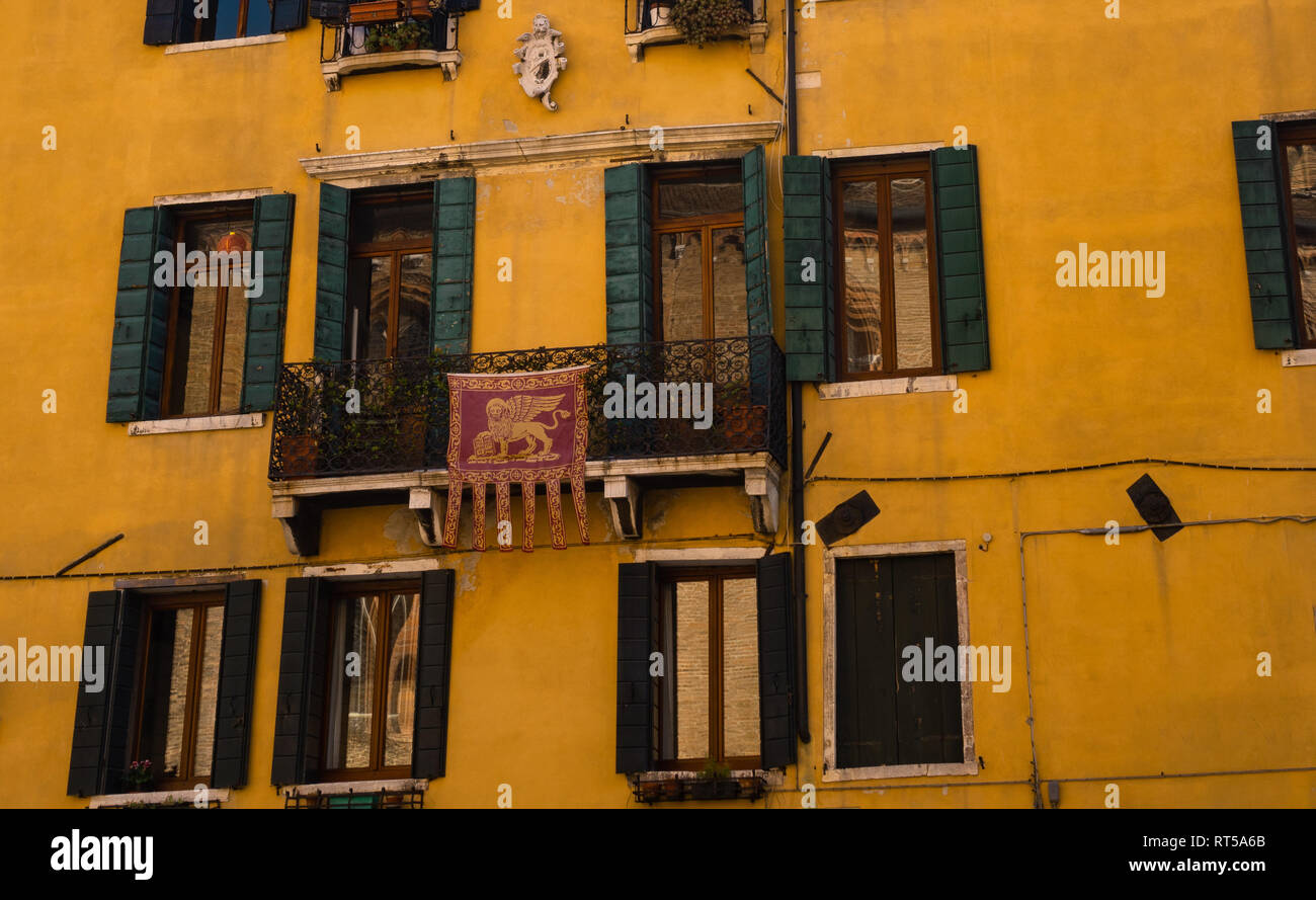 Pabellón veneciano en una casa en el centro de Venecia Foto de stock