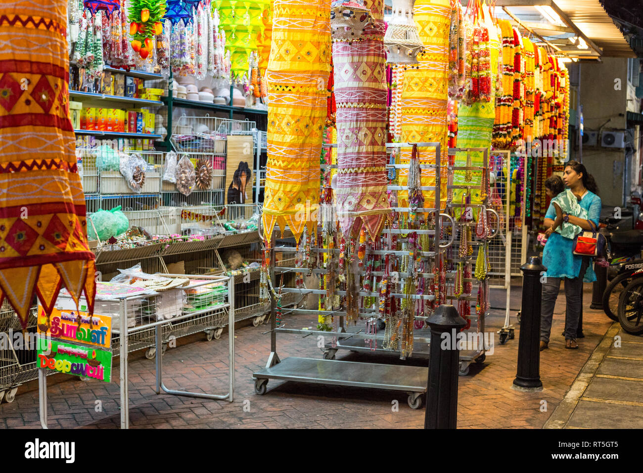 https www alamy es george town en penang malasia tienda que vende articulos decorativos para el hogar image238609509 html