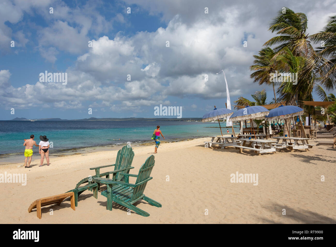 Vista a la playa, Playa del Coco, Bonaire Kralendijk, Bonaire, ABC islas de Sotavento, Antillas, Caribe Foto de stock