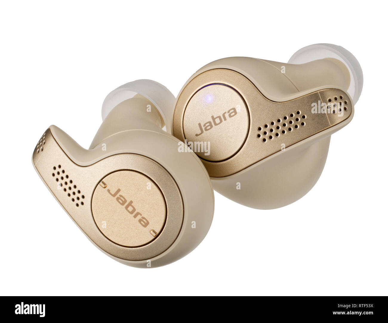Jabra Elite 65T modelo de auriculares de alta calidad, llamadas de teléfono. Reducción del ruido del viento y micrófonos integrados. Foto de stock