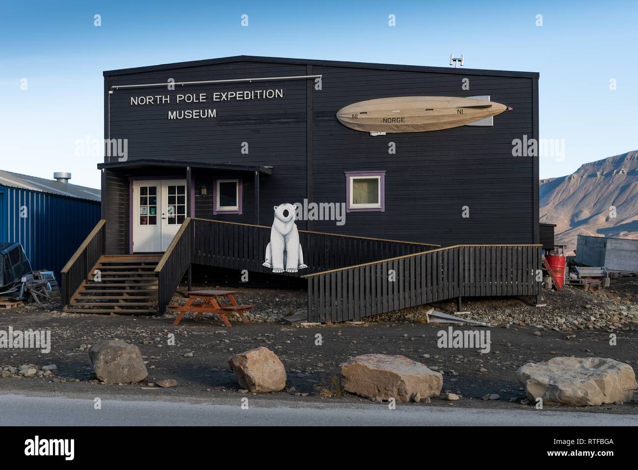 Museo de la expedición al Polo Norte, Longyearbyen Spitsbergen, Svalbard, Noruega Foto de stock