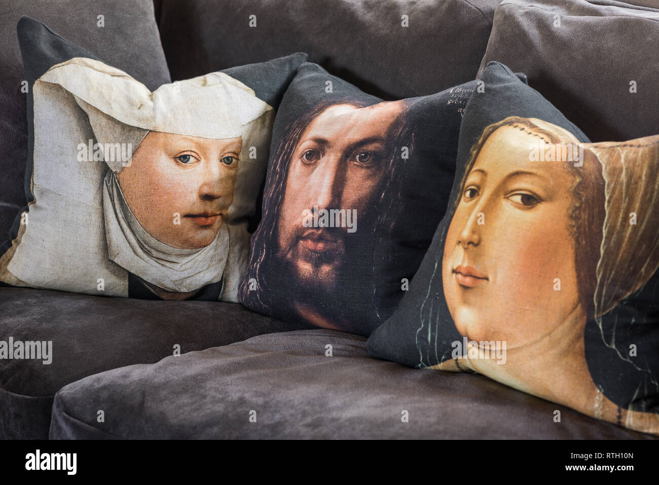 Caras medievales fotografías e imágenes de alta resolución - Alamy