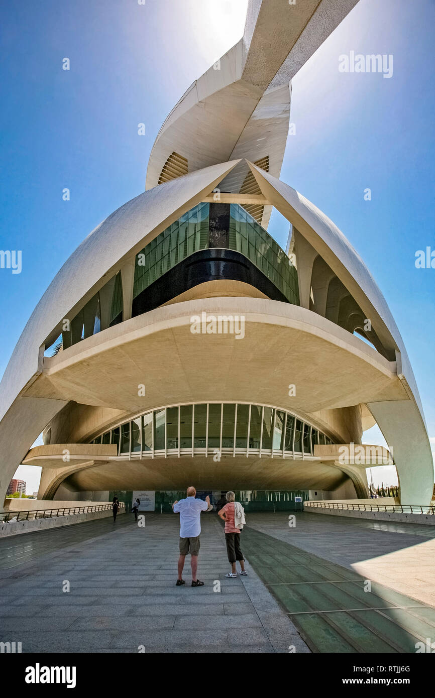España Valencia Ciudad de las Artes y Las Ciencias La ciencia -la Reina Sofía Palacio de las Artes Foto de stock