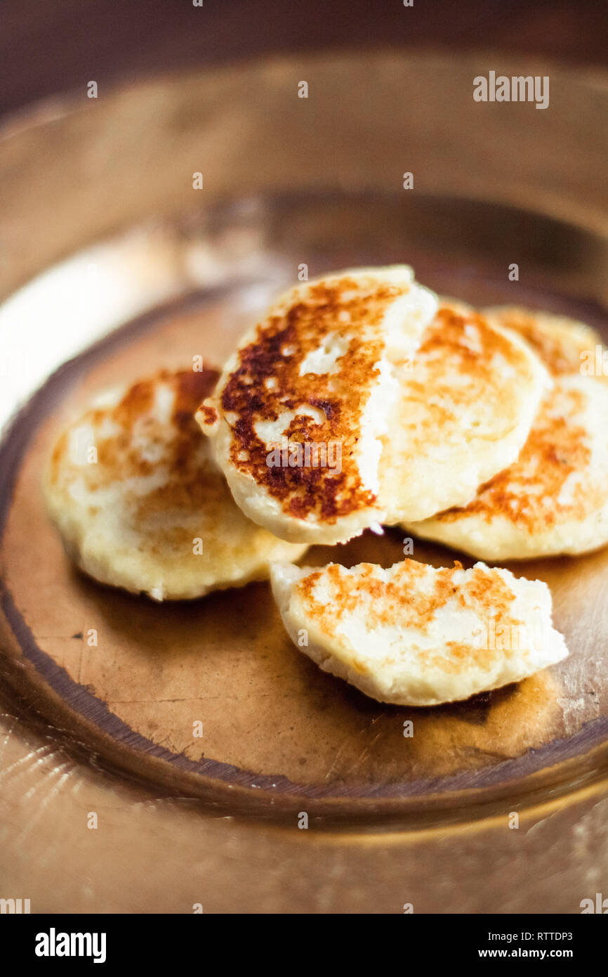 Libres de lactosa, queso cottage bajo en carbohidratos tortitas, cookbook  receta - una nutrición saludable, rústico y tradicional concepto de  alimentos. Brea caseras favoritas Fotografía de stock - Alamy