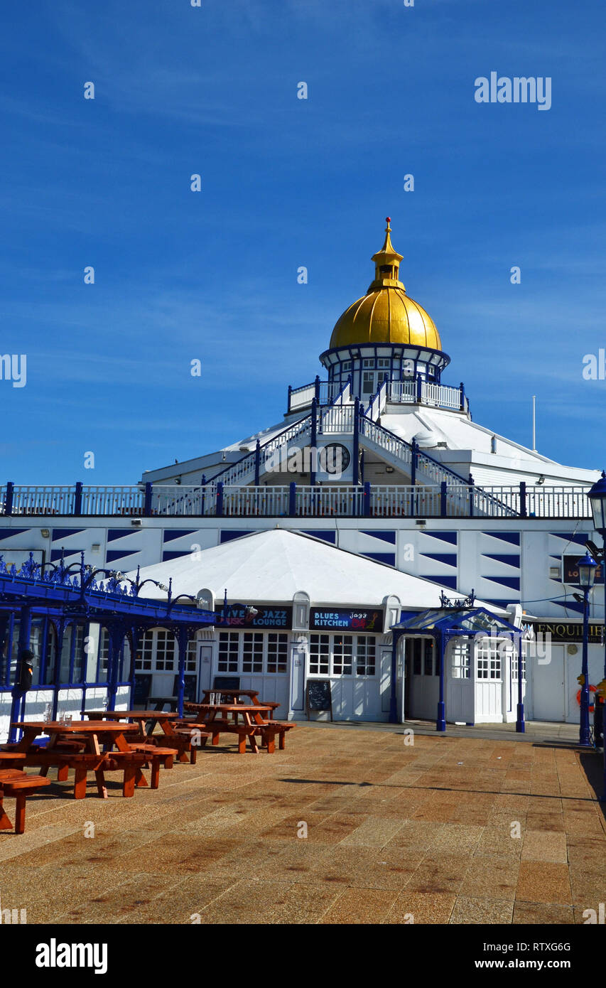 Eastbourne Pier, el Paseo Marítimo de Eastbourne, East Sussex, Reino Unido Foto de stock