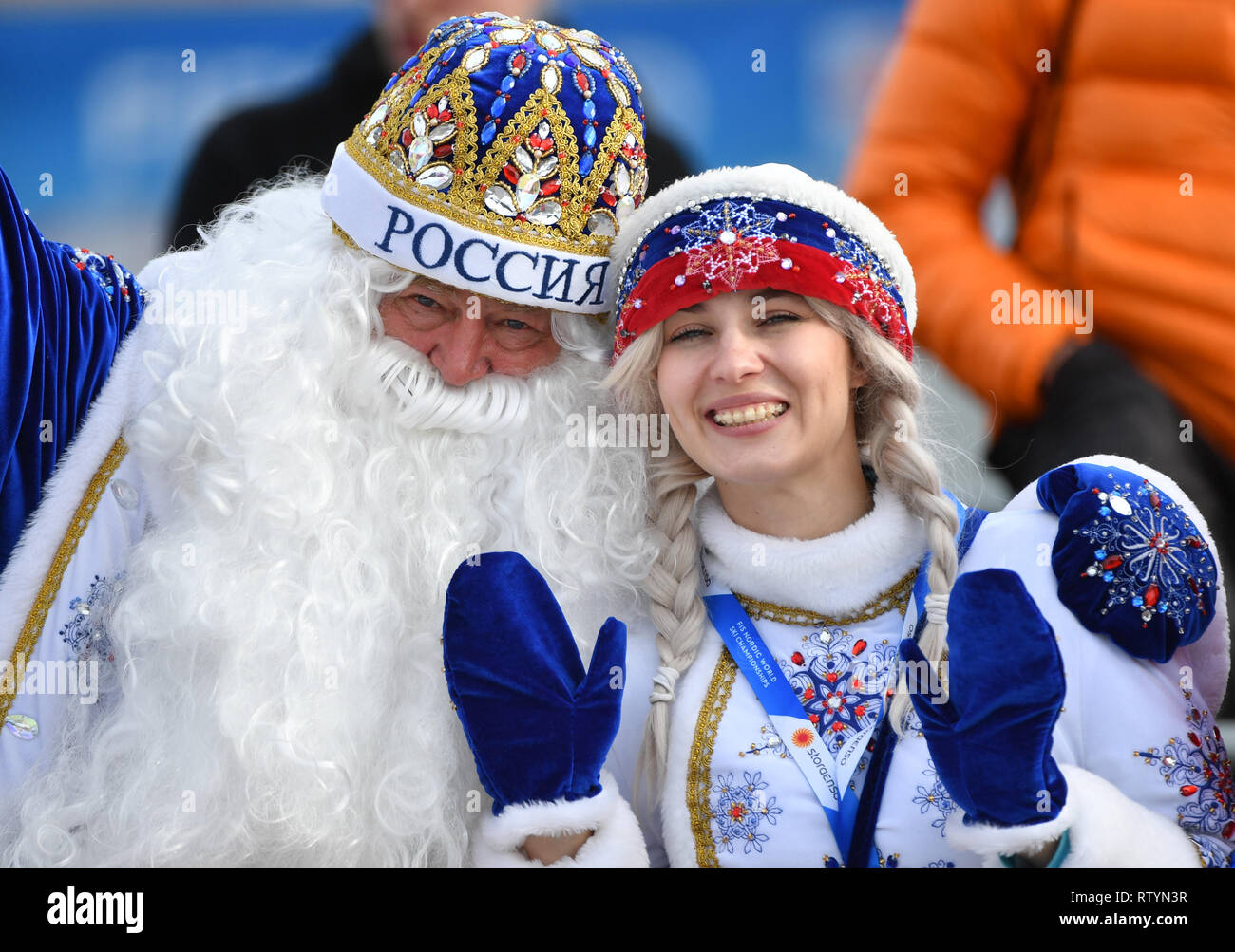 Disfrazada de mujer fotografías e imágenes de alta resolución - Página 7 -  Alamy