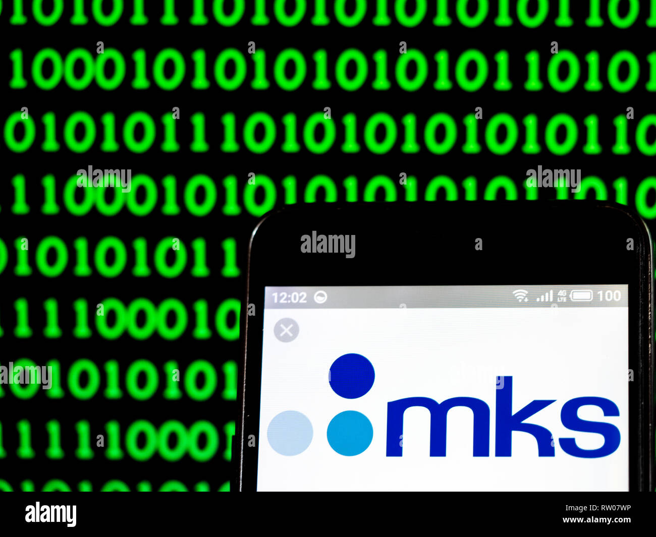 MKS Instruments, Inc., visto el logotipo aparece en el teléfono inteligente  Fotografía de stock - Alamy