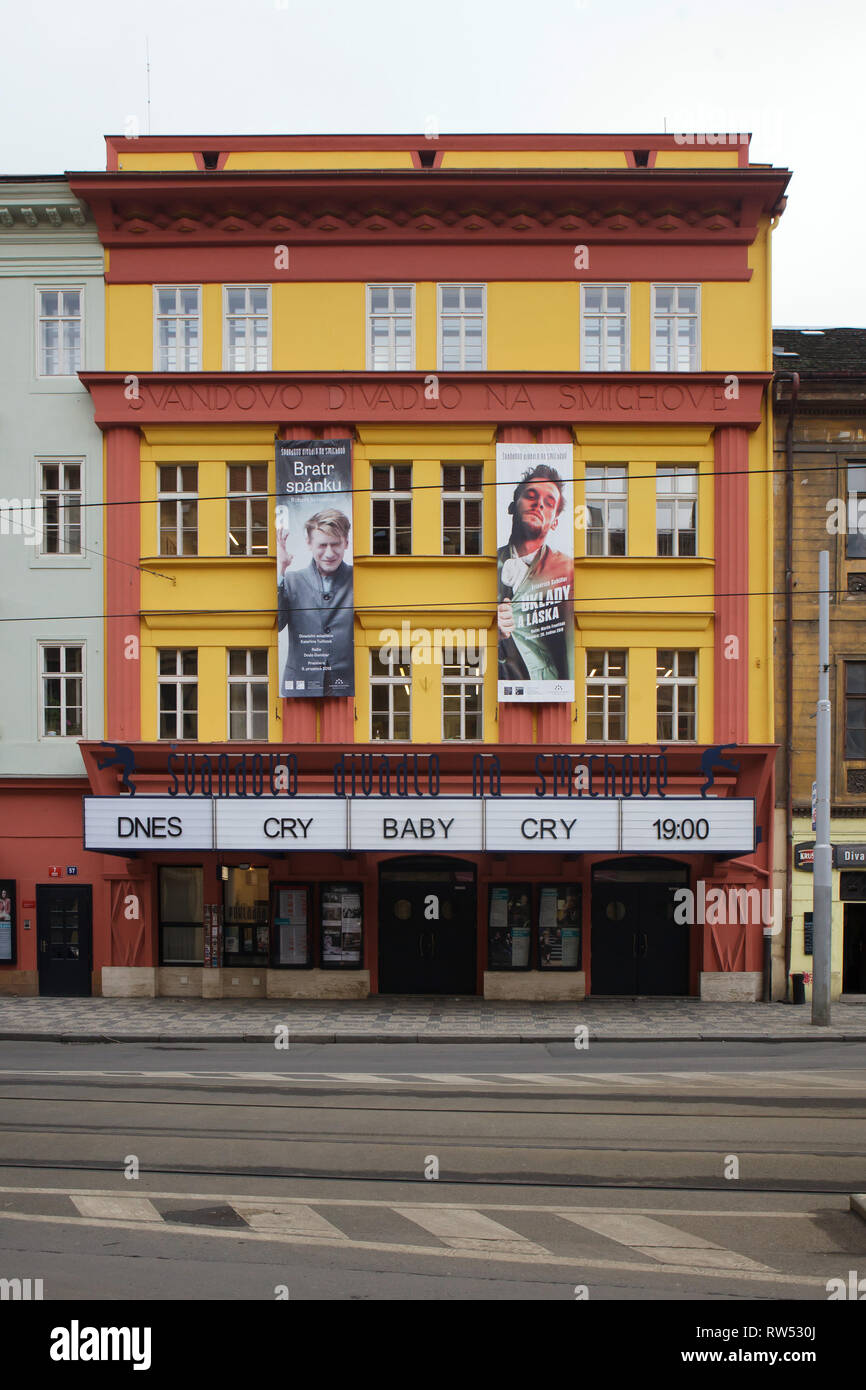 Švanda Švandovo divadlo (Teatro) en el distrito de Smíchov en Praga, República Checa. Foto de stock