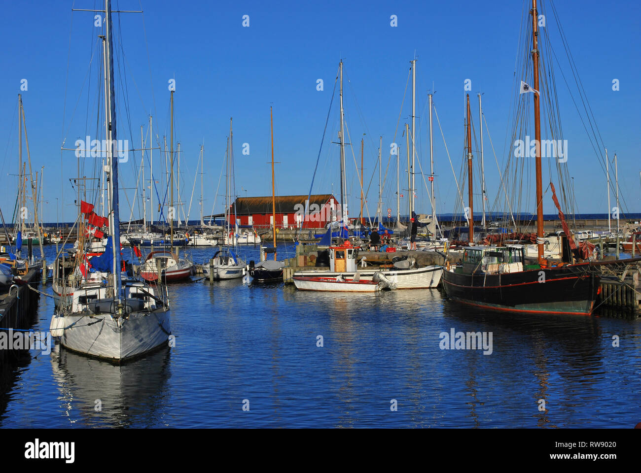 Ballen Harbour, la isla de Samsoe, de Jutlandia, Dinamarca, Escandinavia, Europa Foto de stock
