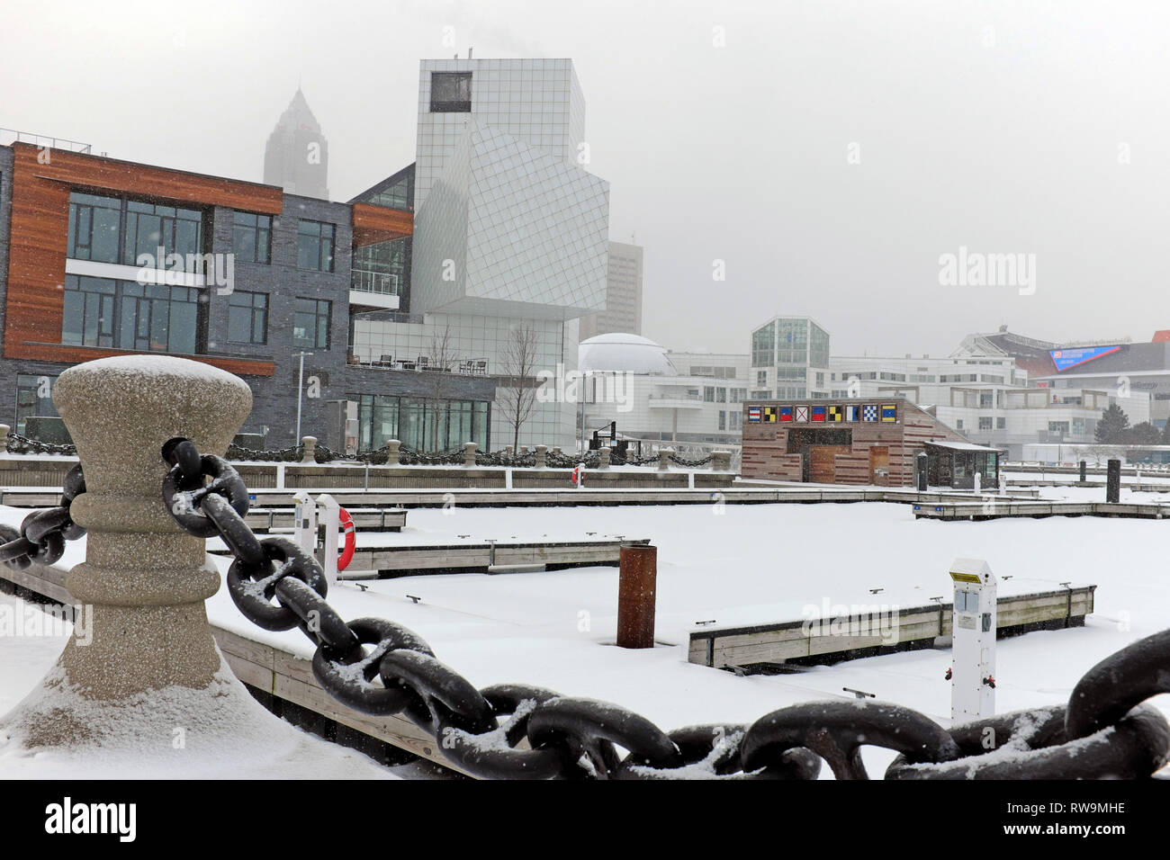Invierno en Cleveland, Ohio es famosa por su clima frío y la nieve que