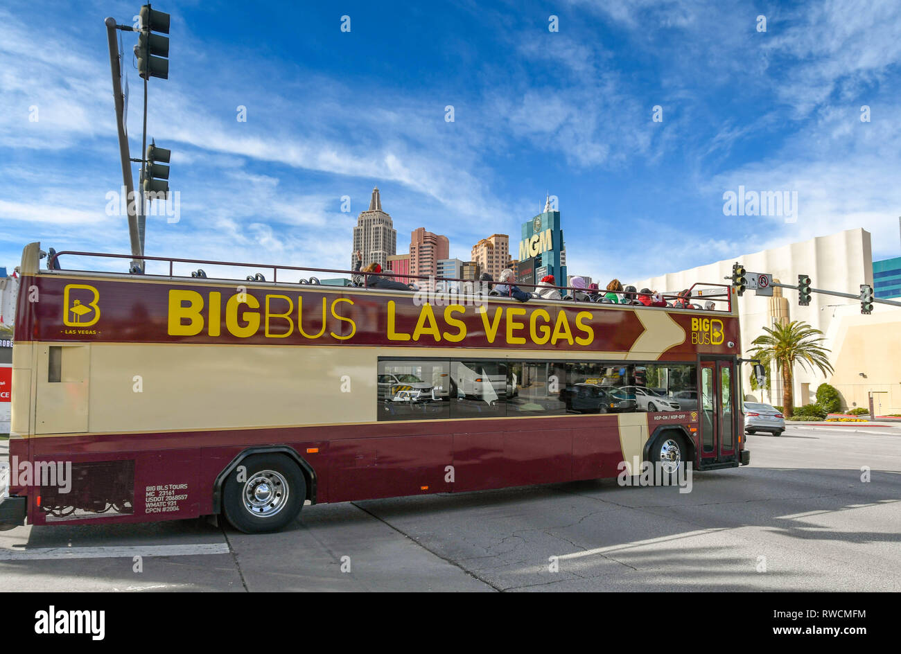 Las vegas sightseeing bus las fotografías e imágenes de alta resolución -  Alamy