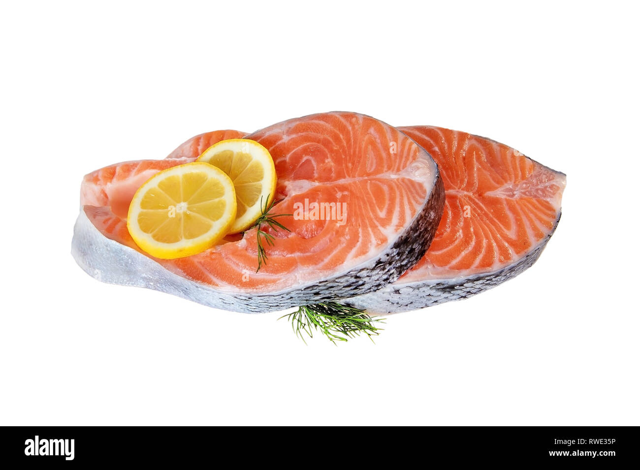 Salmón Filete de pescado dos materias crudas y filetes de salmón aislado en blanco Foto de stock