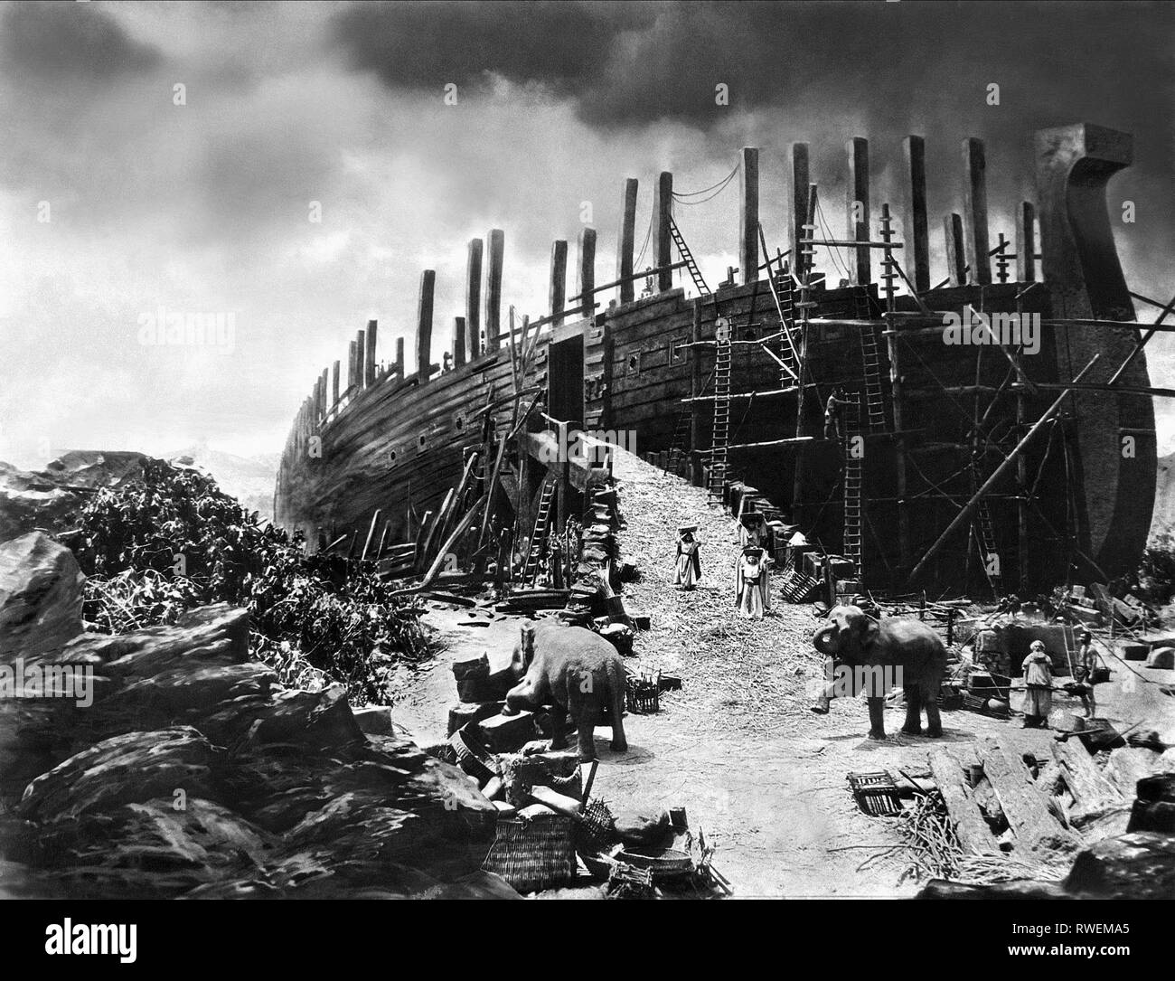 La construcción del arca, el arca de Noé, 1928 Foto de stock