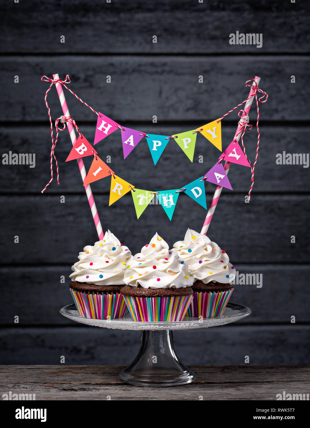 Pancarta de cumpleaños fotografías e imágenes de alta resolución - Alamy