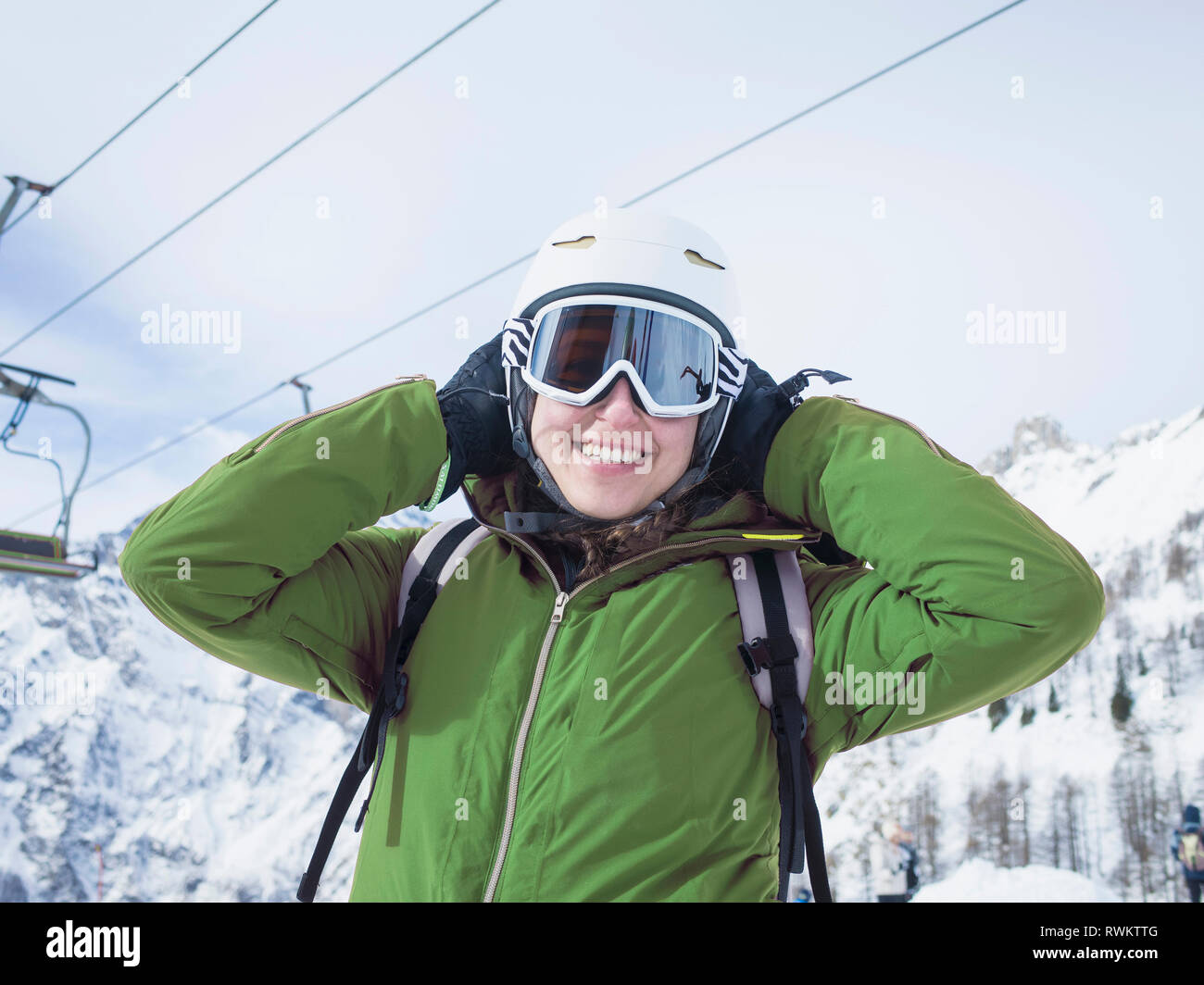 Mujer que llevaba gafas de esquí fotografías e imágenes de alta resolución  - Alamy